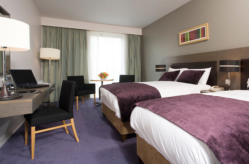 Maldron Hotel Parnell Square Dublin Room photo